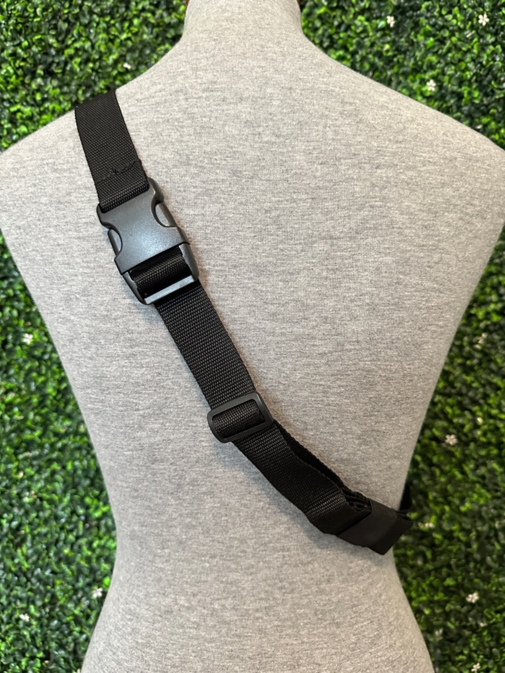 Vans Off the Wall Waist Pack Sling Bag #93 - Picture 5 of 7